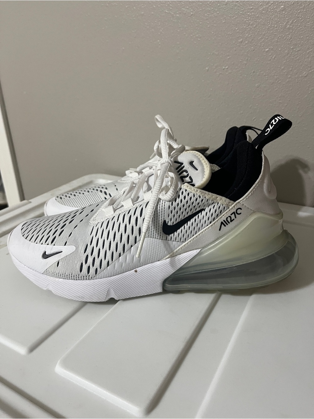 Nike Womens White and Black Air Max 270-Style Sneakers